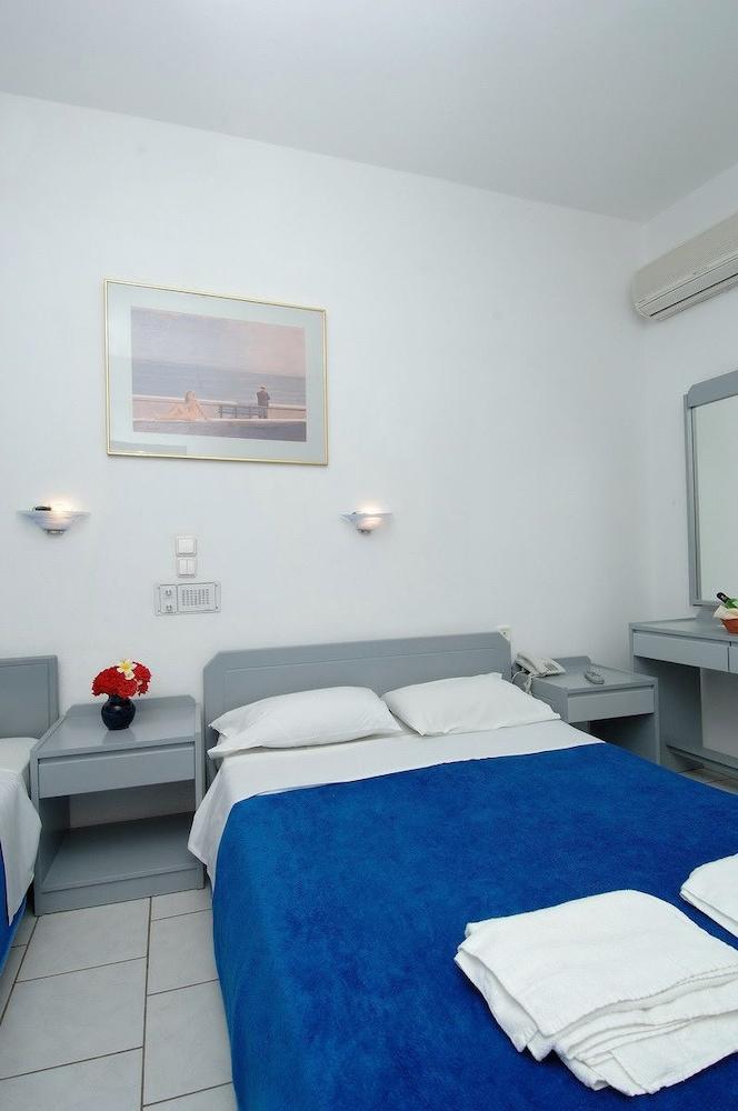 Triton Garden Hotel มาเลีย ภายนอก รูปภาพ