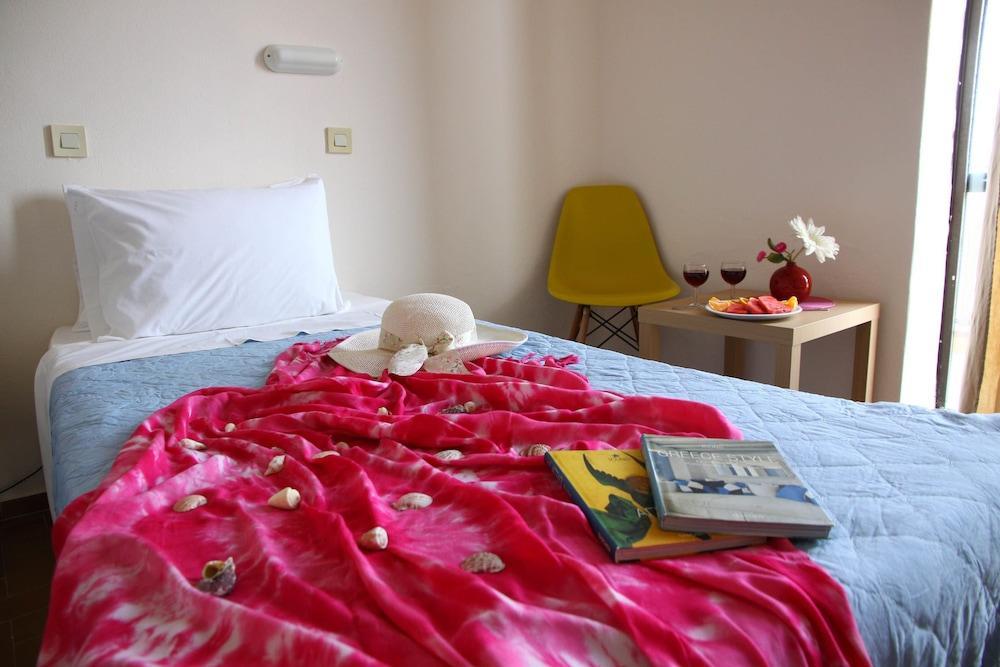 Triton Garden Hotel มาเลีย ภายนอก รูปภาพ
